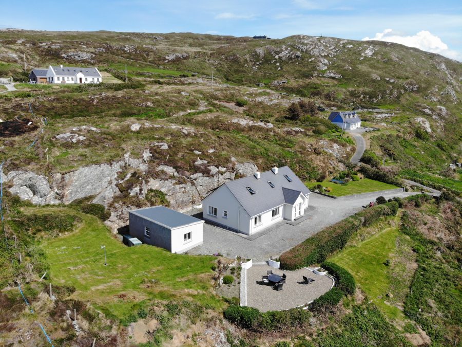 Bayleek, Clifden, Co. Galway, H71 T935 Matt O'Sullivan Estate Agent